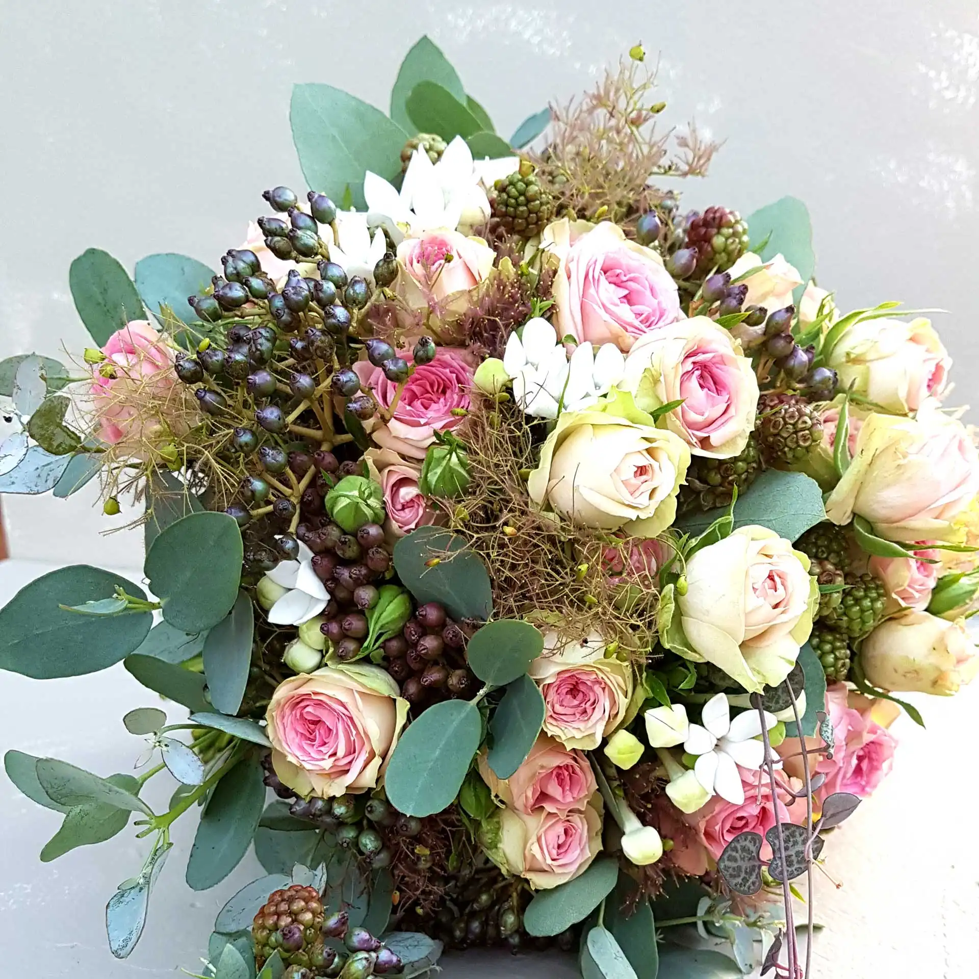 Greta - Blumen, Ideen & mehr... Wir lassen Blumen strahlen – in ihrer reinsten Form, ganz natürlich. Hochzeitsstrauss - Unikat mit Liebe zum Detail.